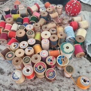 Assorted Sewing Thread Set